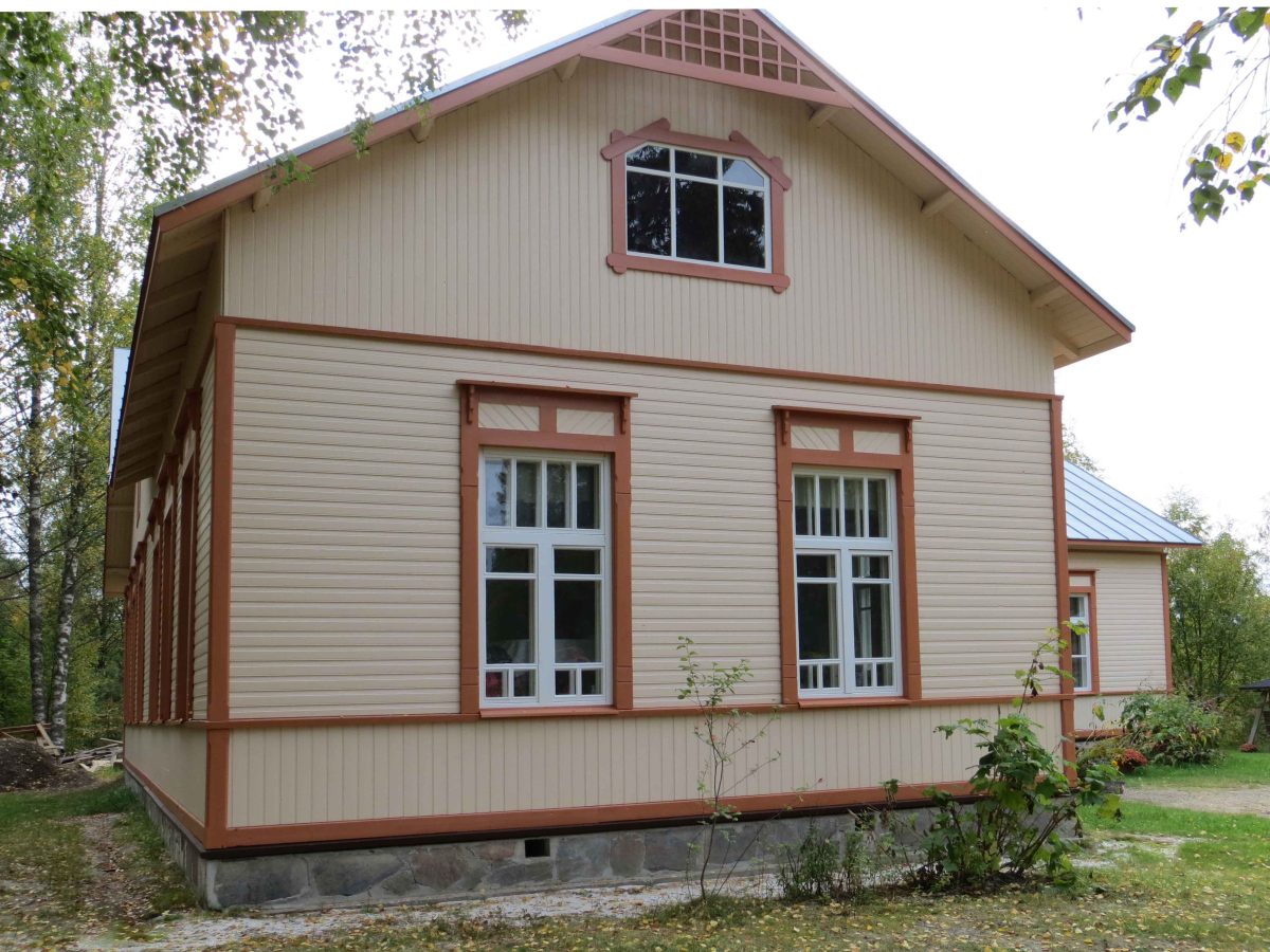 Virtasella maalattu Päivölän kartano